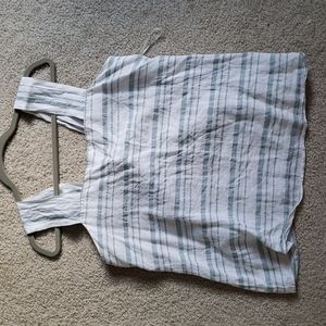 Linen/ cotton blend top with back tie. Size M/L Limited edition brand